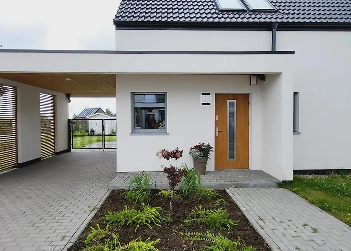 Wakacyjna 1 House * Trzęsacz